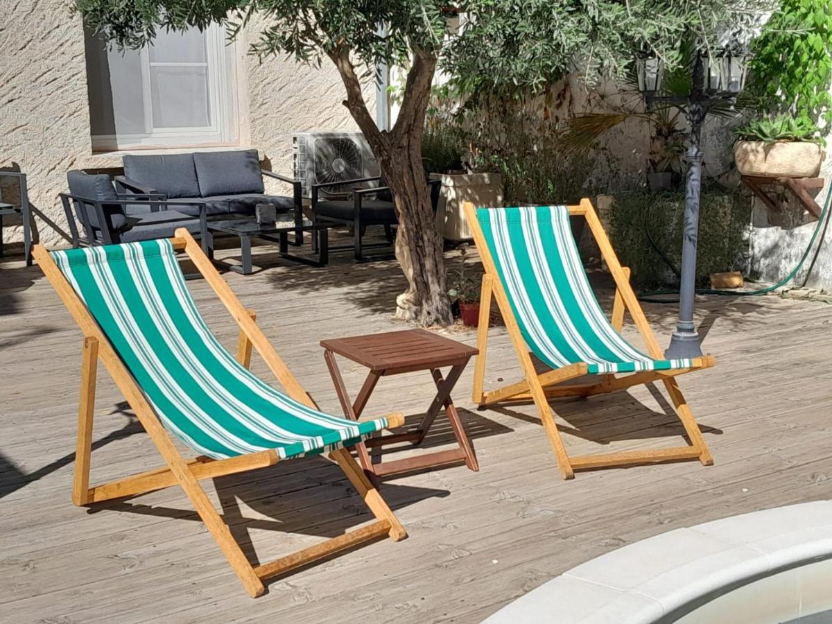 La Pause Sous Le Pin B&B Chambres D'Hotes Capestang Eksteriør billede